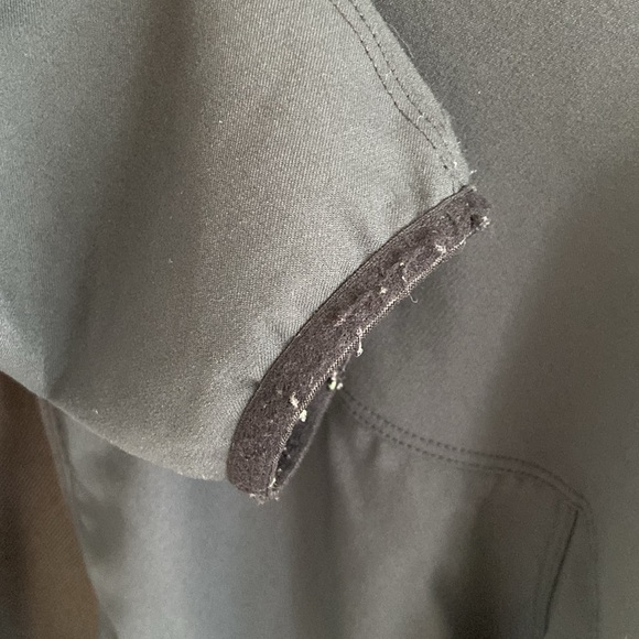 MEC Women’s XL swater/wind repellent, breathable stretch hoodie black - Picture 11 of 12